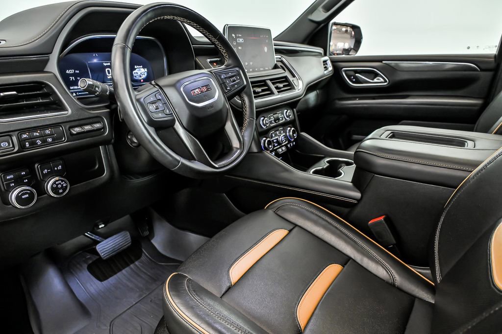 Used 2024 GMC Yukon XL AT4 w/ AT4 Premium Package AWD/4WD image 12
