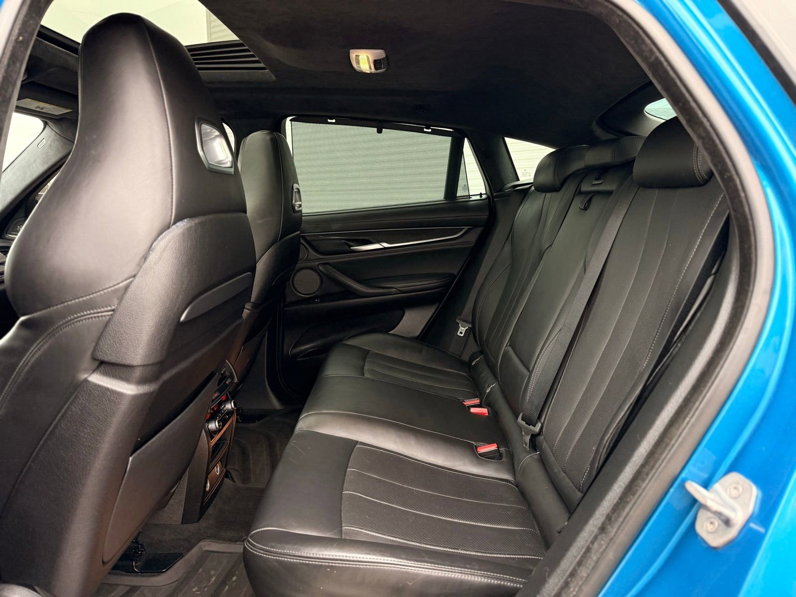 Used 2016 BMW X6 M image 21
