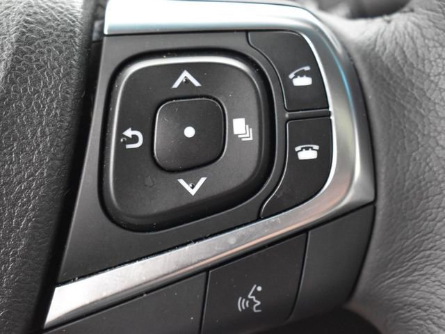 Used 2017 Toyota Camry XSE w/ Moonroof Package FWD image 26