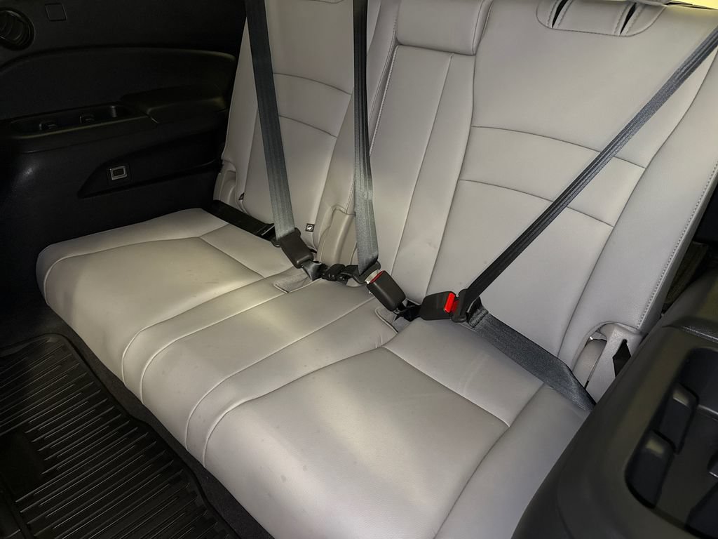 Used 2018 Honda Pilot Touring image 17
