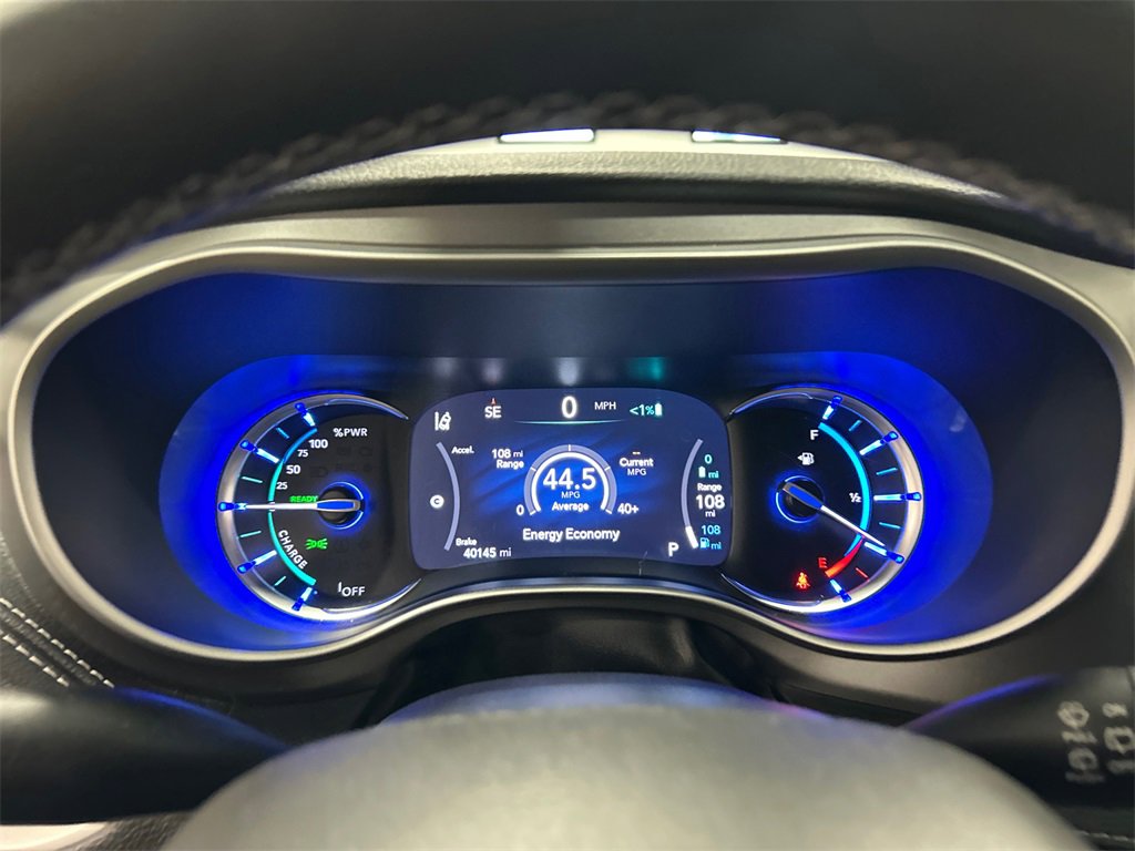 Used 2022 Chrysler Pacifica Touring-L image 21