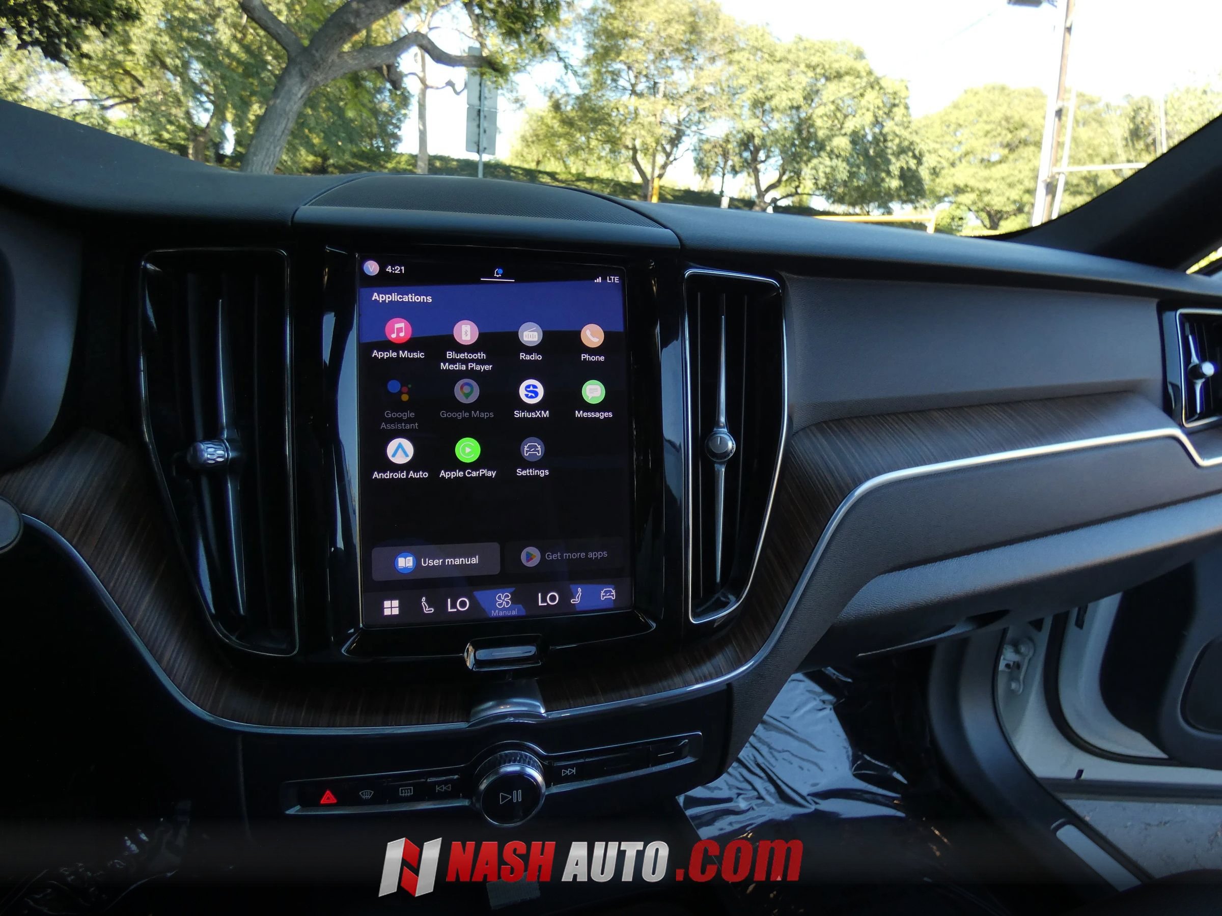 Used 2022 Volvo XC60 B5 Momentum AWD/4WD image 55