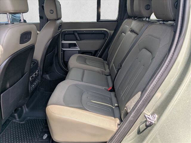 Used 2020 Land Rover Defender 110 SE AWD/4WD image 19