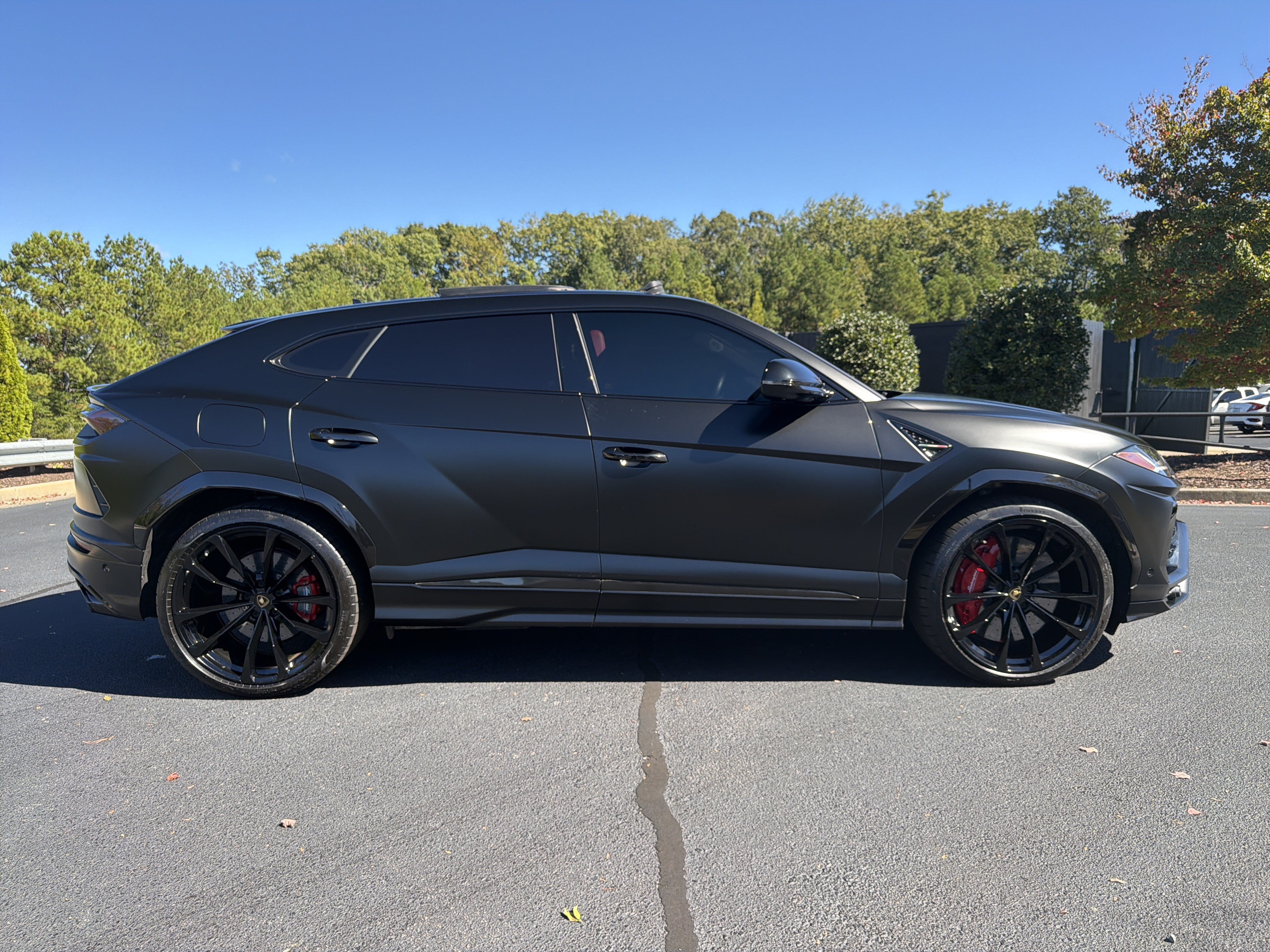 Used 2020 Lamborghini Urus AWD/4WD image 5