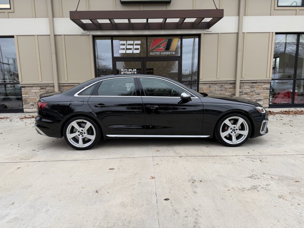 Used 2022 Audi S4 Premium Plus image 2