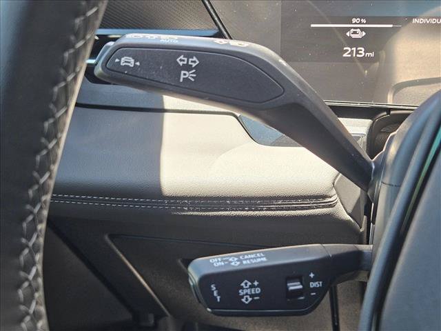 Certified 2025 Audi SQ6 e-tron Premium Plus w/ Premium Plus AWD/4WD image 15