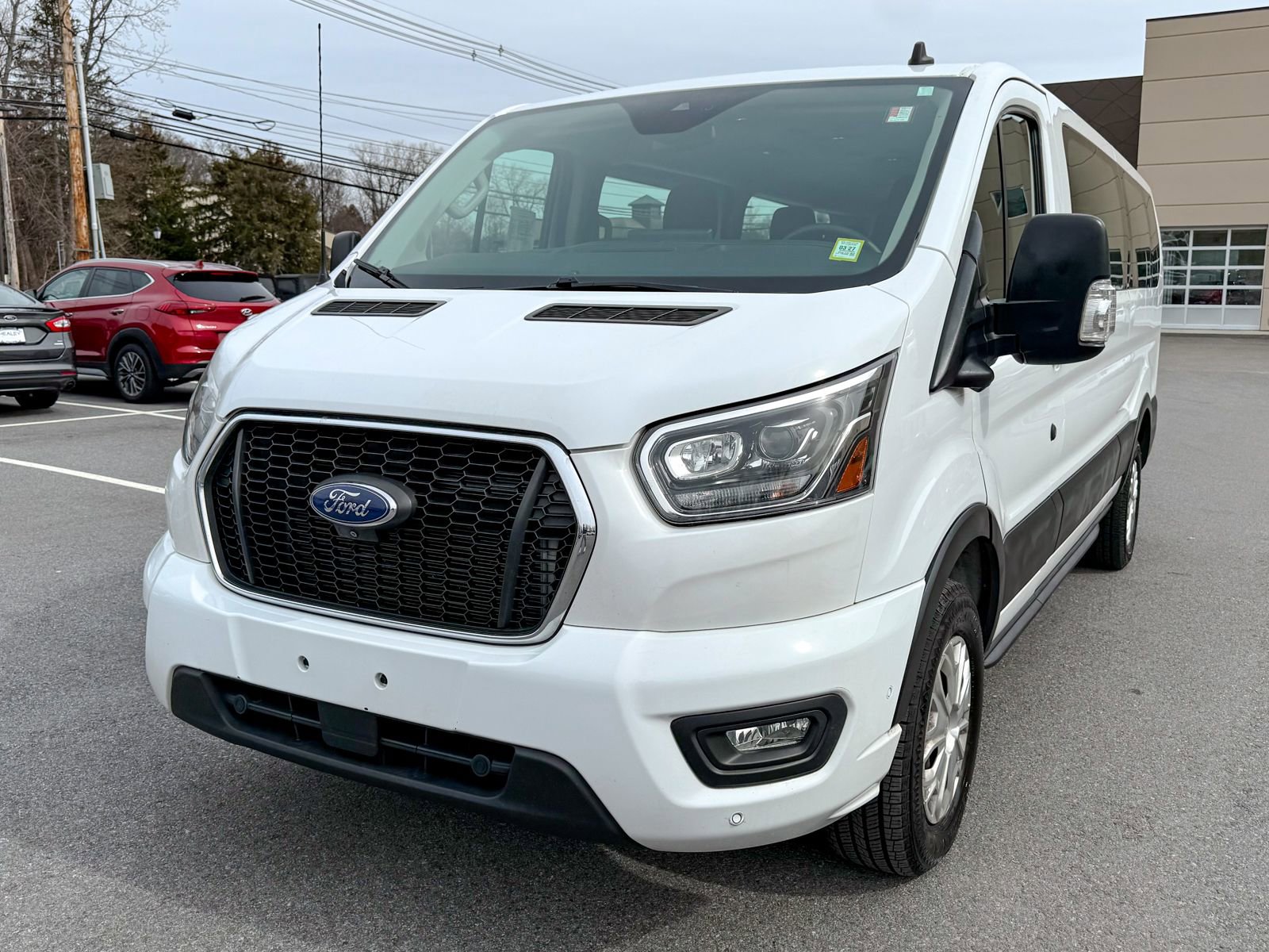 Used 2023 Ford Transit 350 XLT image 3