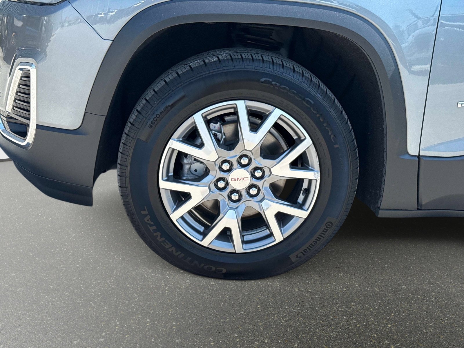 Used 2021 GMC Acadia SLT w/ Technology Package image 12