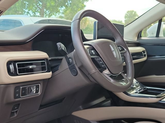 Certified 2022 Lincoln Nautilus Reserve FWD image 8