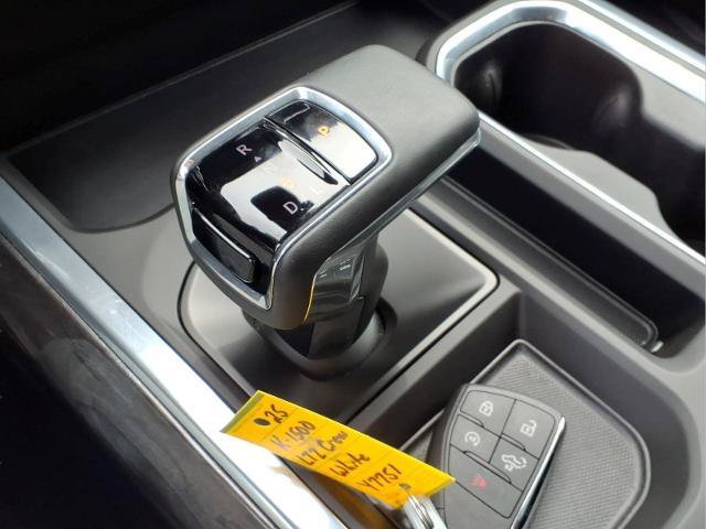Used 2025 Chevrolet Silverado 1500 LTZ AWD/4WD image 15