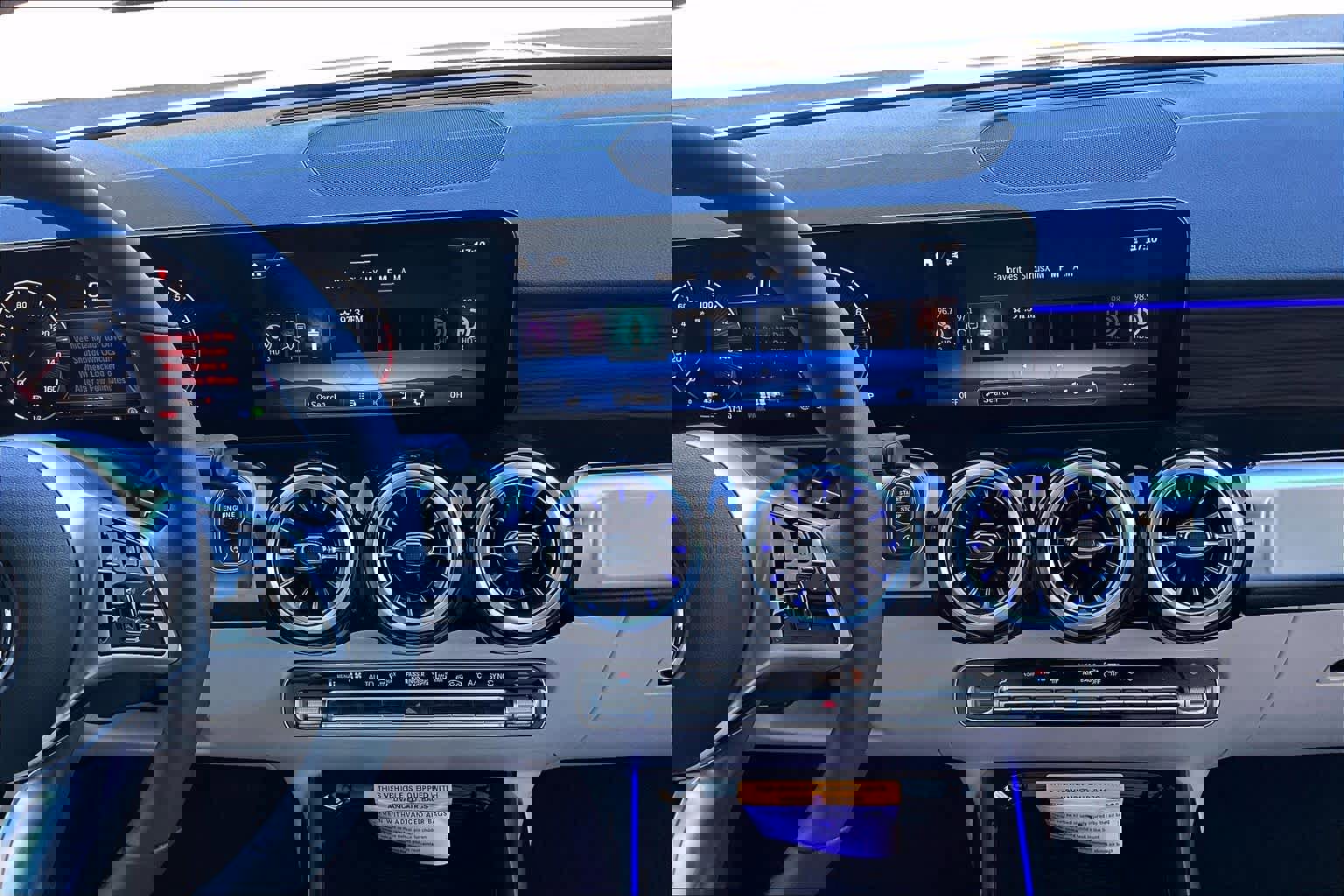 New 2026 Mercedes-Benz GLB 250 4MATIC image 6