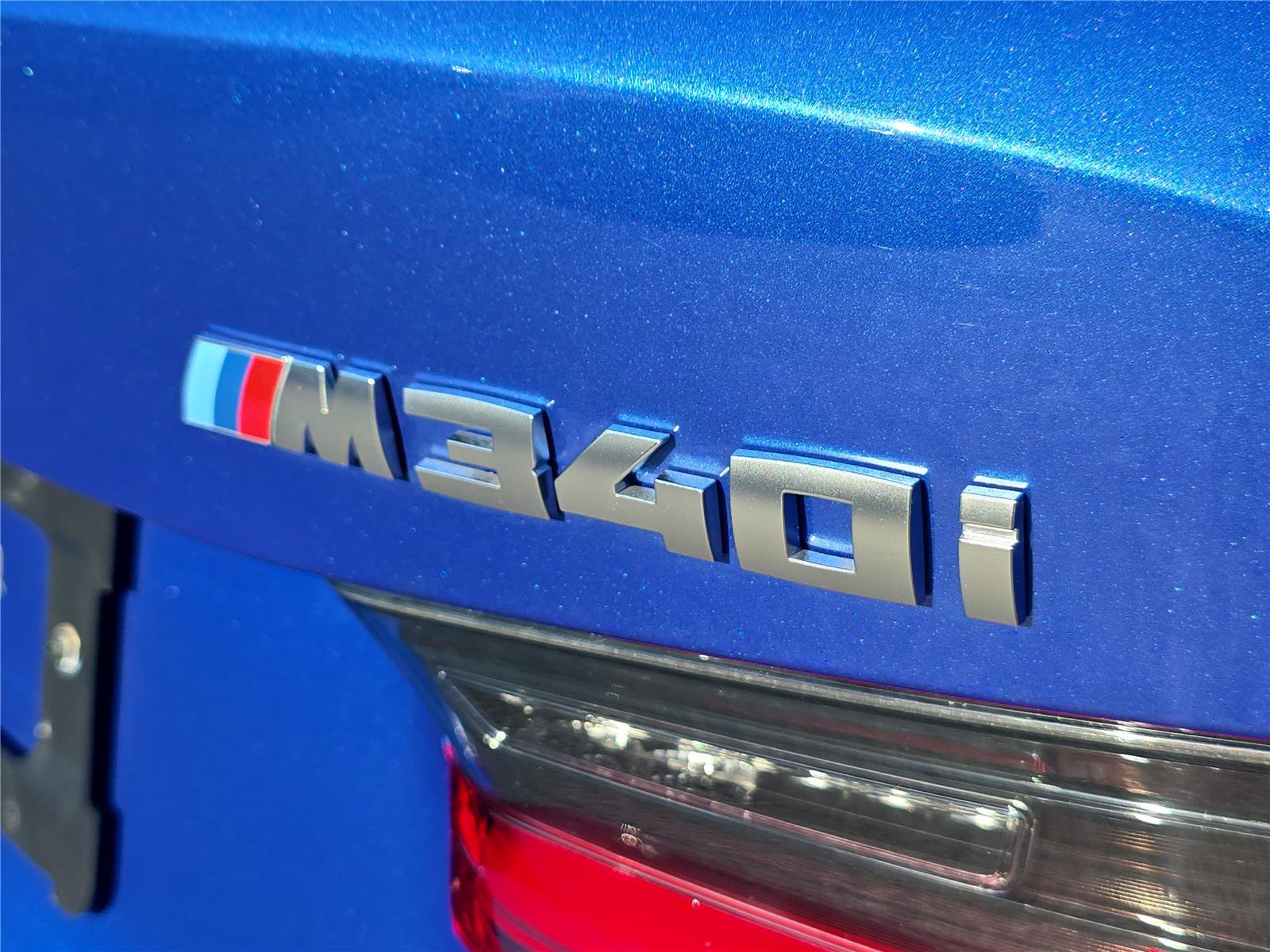 Used 2025 BMW M340i Sedan RWD image 3