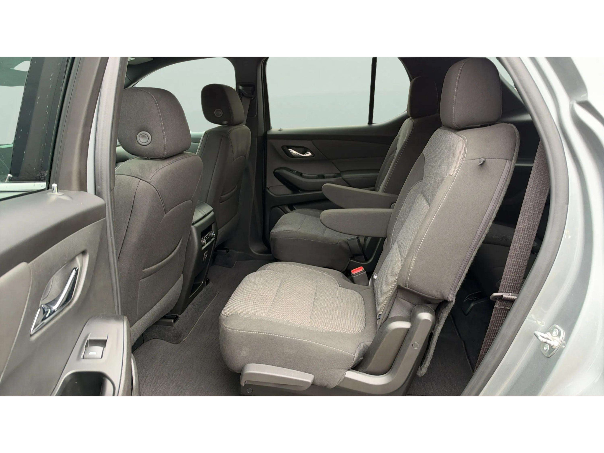 Used 2023 Chevrolet Traverse LT AWD/4WD image 12