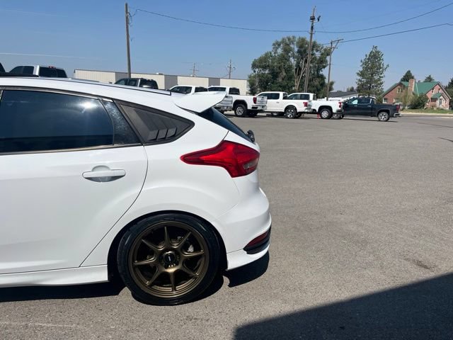 Used 2016 Ford Focus ST FWD image 7