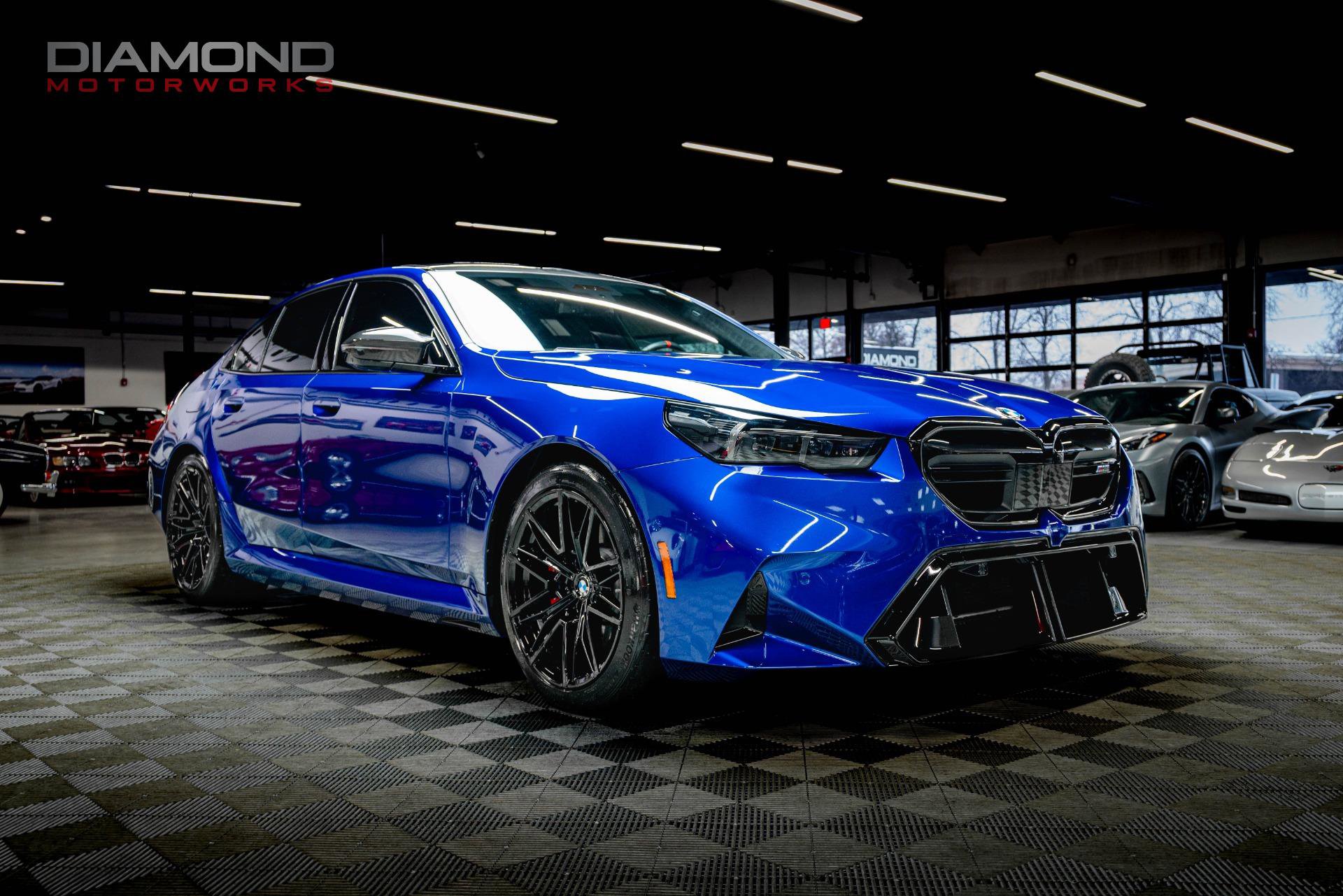 Used 2025 BMW M5 w/ Carbon Package image 31