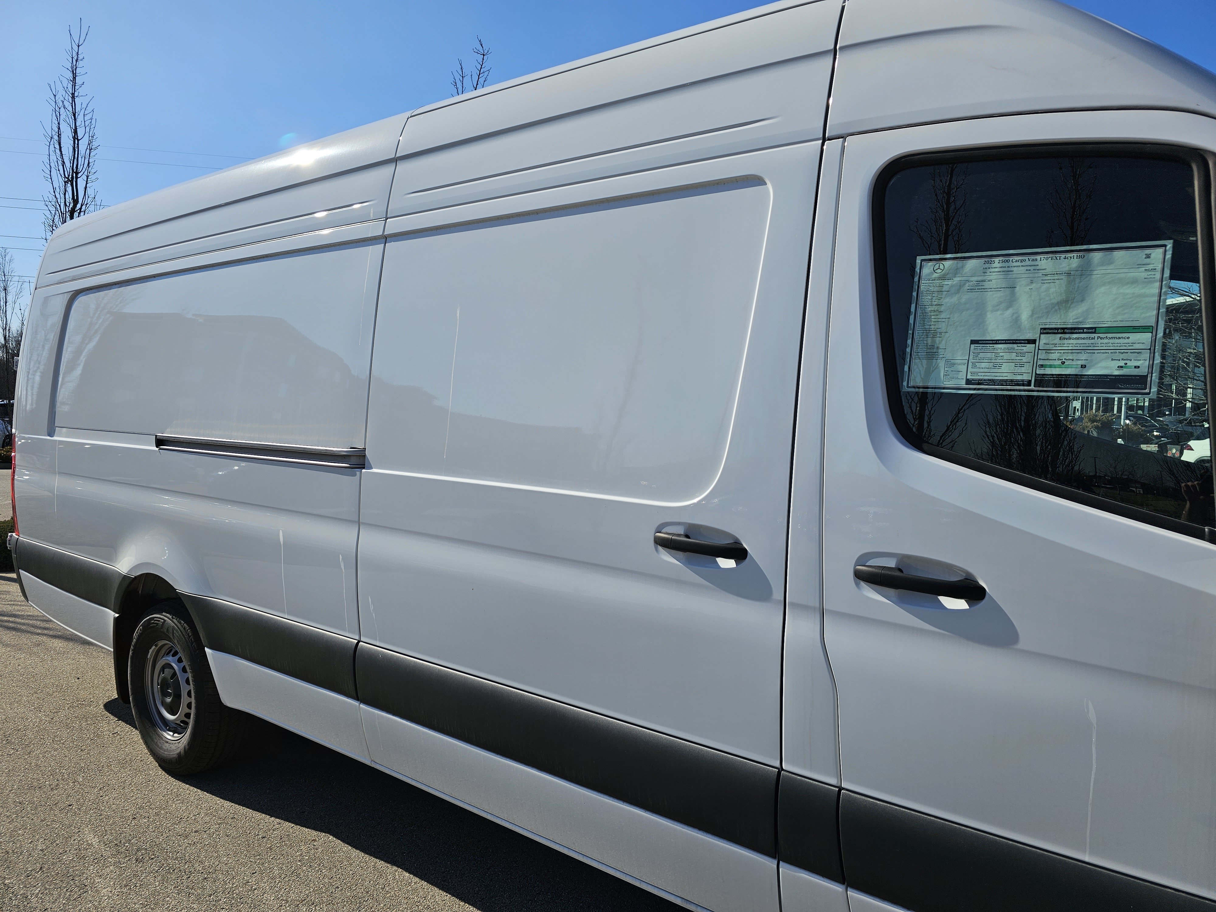 New 2025 Mercedes-Benz Sprinter 2500 image 32