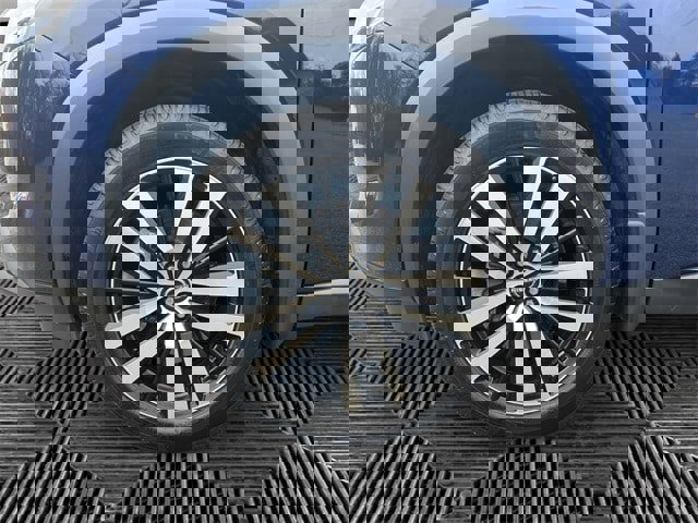 Certified 2023 Nissan Pathfinder Platinum w/ Cargo Package image 14