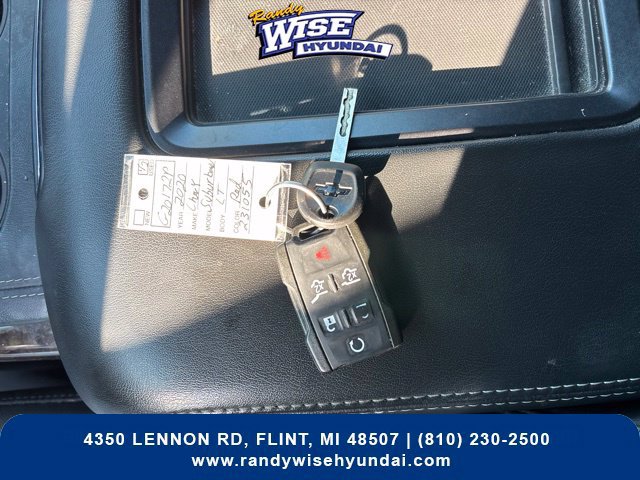 Used 2020 Chevrolet Suburban LT AWD/4WD image 32