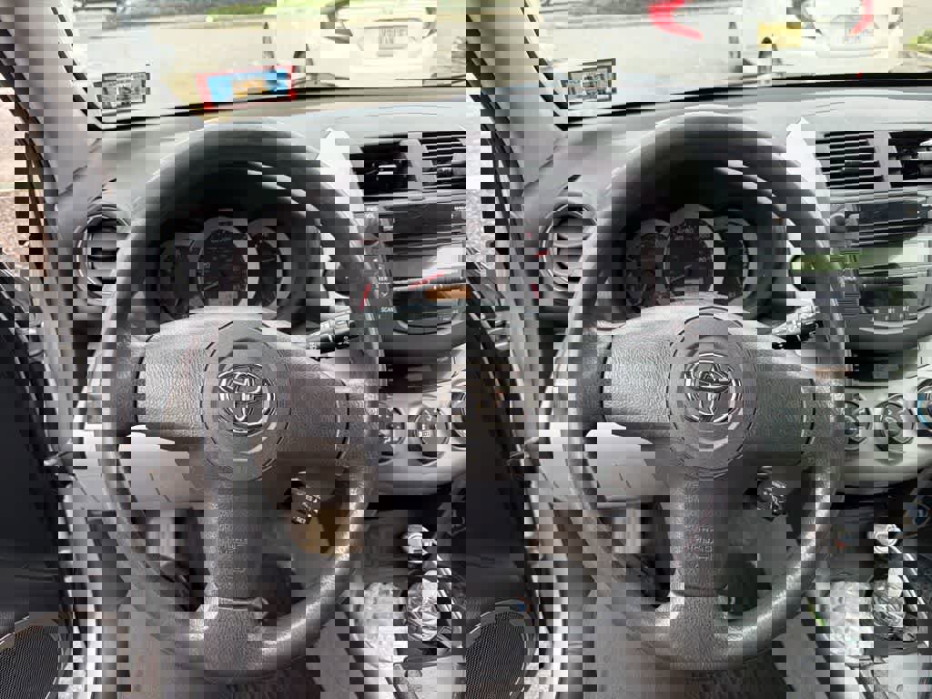 Used 2008 Toyota RAV4 4WD image 6