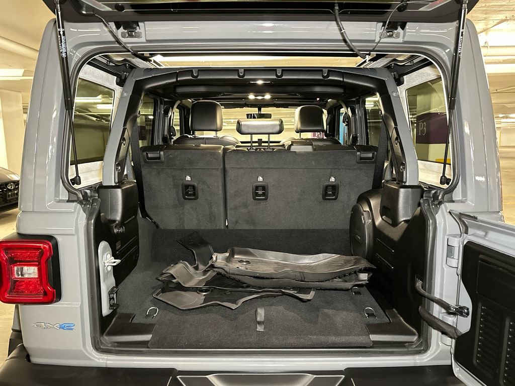 Used 2022 Jeep Wrangler Unlimited Sahara w/ Cold Weather Group image 6