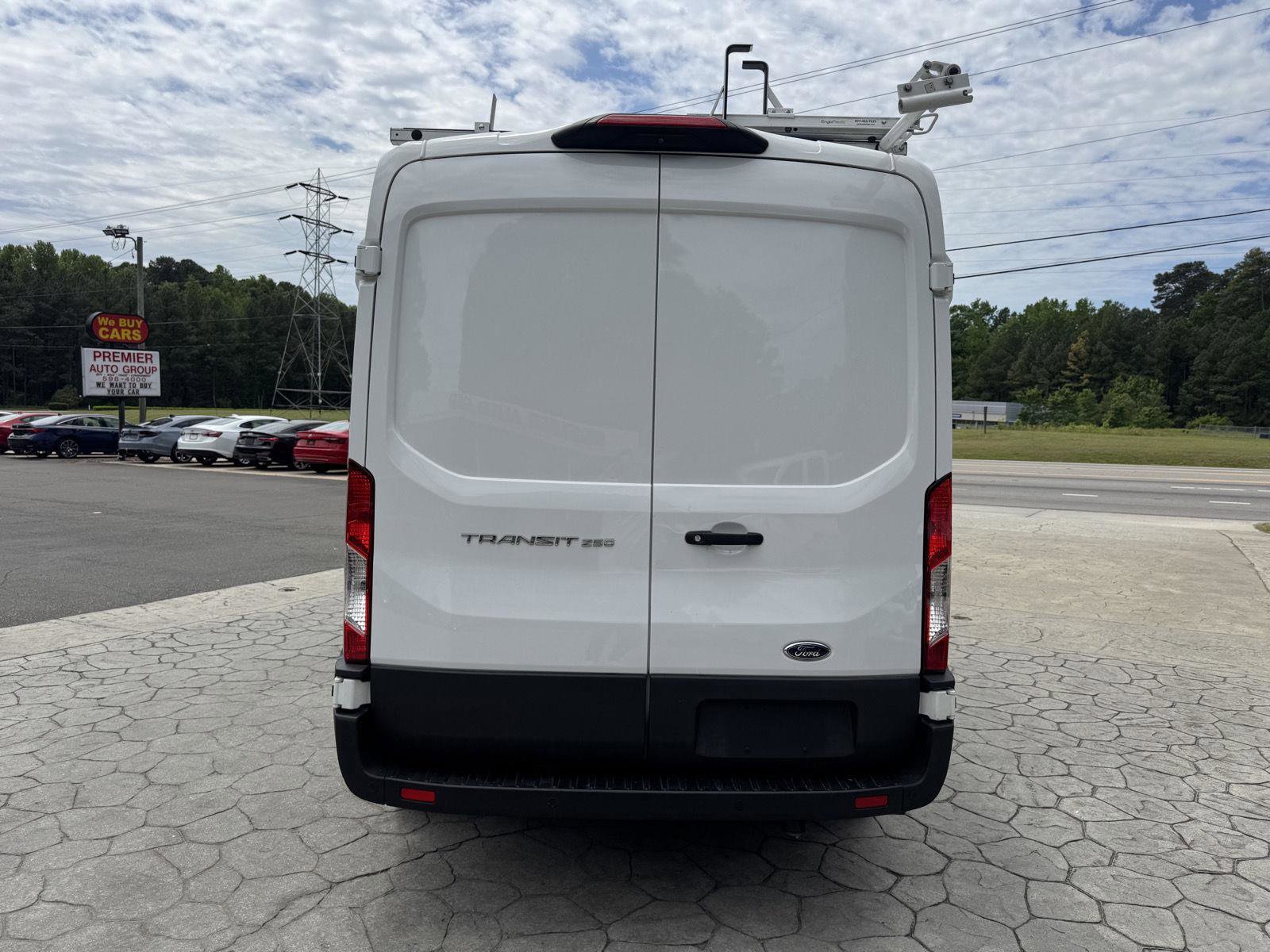 Used 2021 Ford Transit 250 Medium Roof w/ Load Area Protection Package RWD image 8