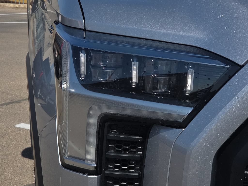 New 2026 Toyota Tundra Limited AWD/4WD image 8