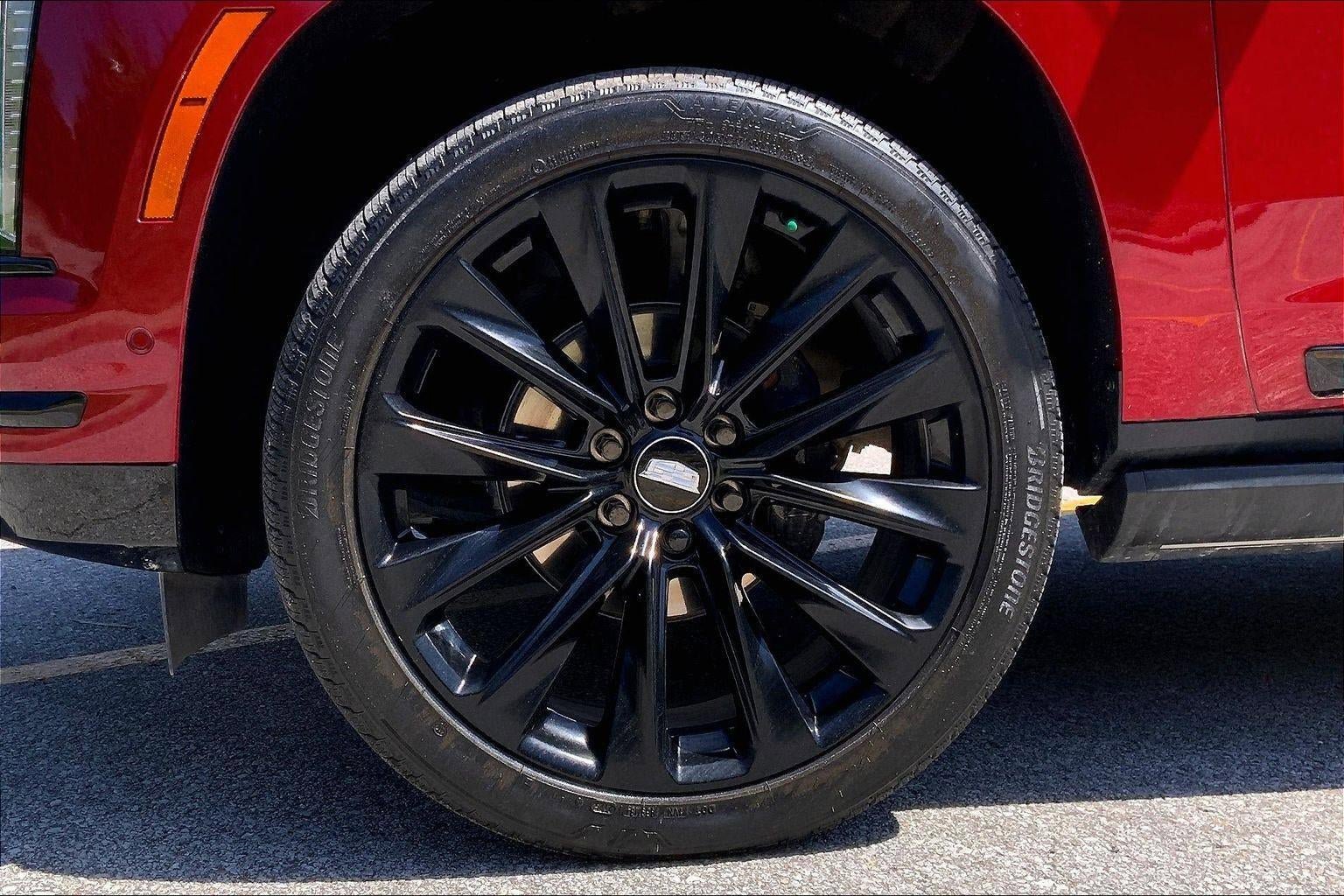 Certified 2025 Cadillac Escalade Sport Platinum w/ LPO, ONYX Package AWD/4WD image 8
