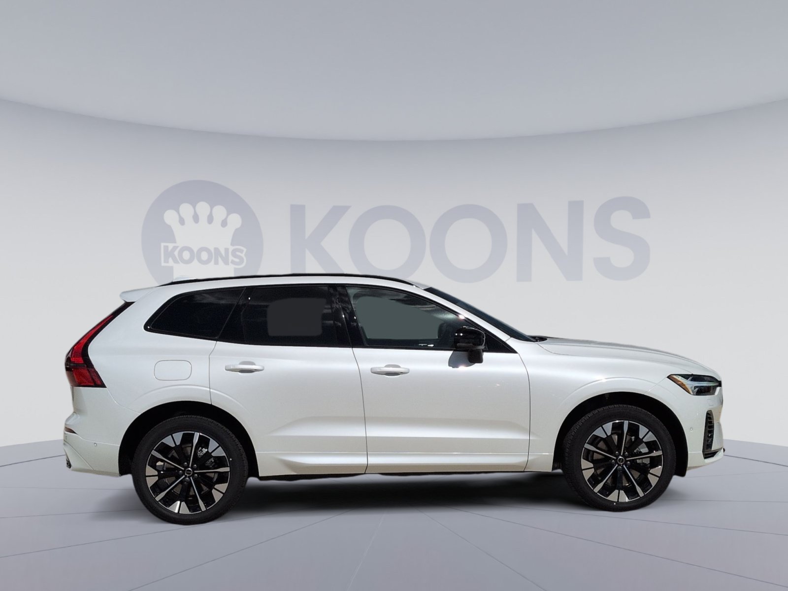 New 2026 Volvo XC60 T8 Plus w/ Protection Package Premier AWD/4WD image 8