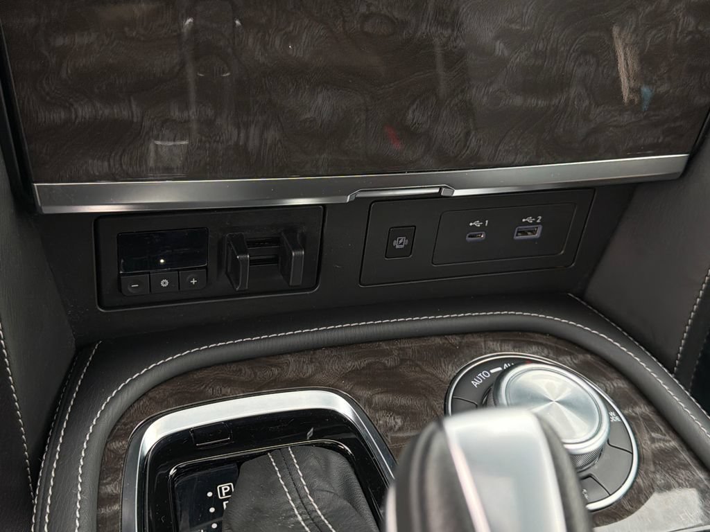 Used 2023 Nissan Armada Platinum w/ Captain's Chairs Package AWD/4WD image 35