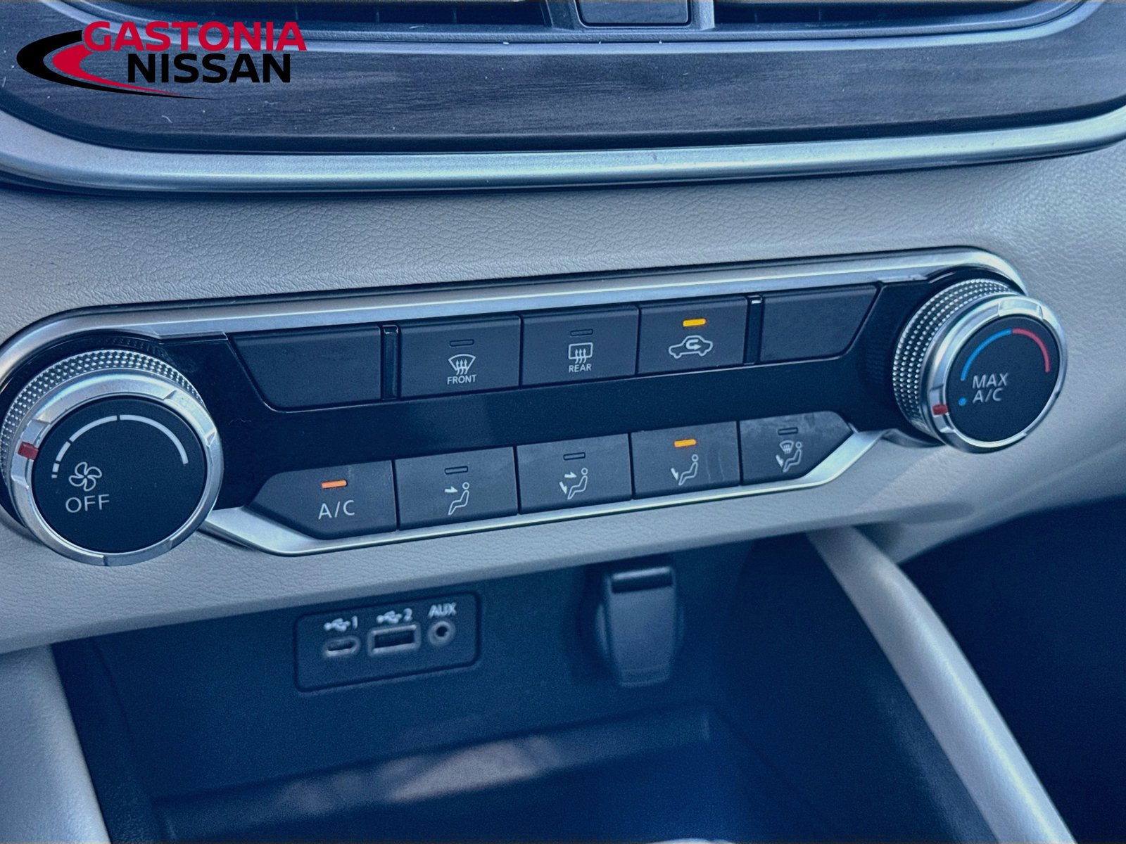 Used 2025 Nissan Altima 2.5 SV FWD image 19