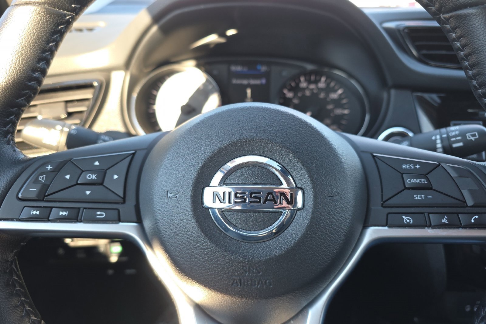 Used 2022 Nissan Rogue Sport SV image 22