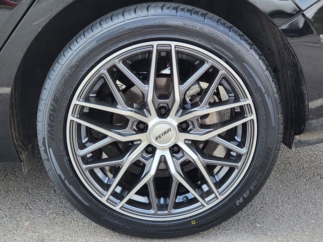 Used 2025 Hyundai Elantra Sport image 10