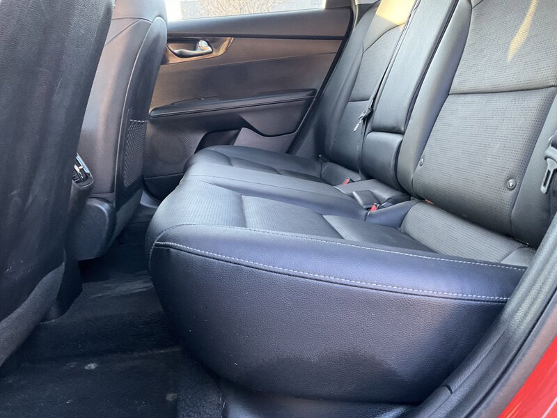Used 2019 Kia Forte EX w/ Option Group 020 FWD image 16