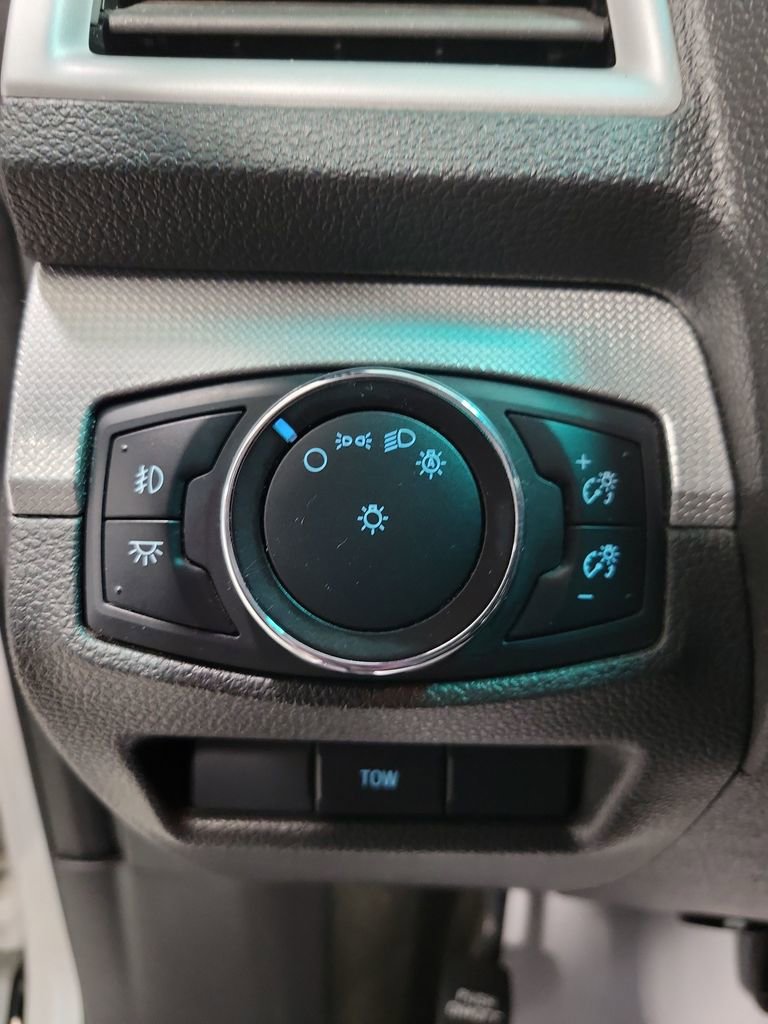 Used 2014 Ford Explorer XLT w/ Equipment Group 202A image 35