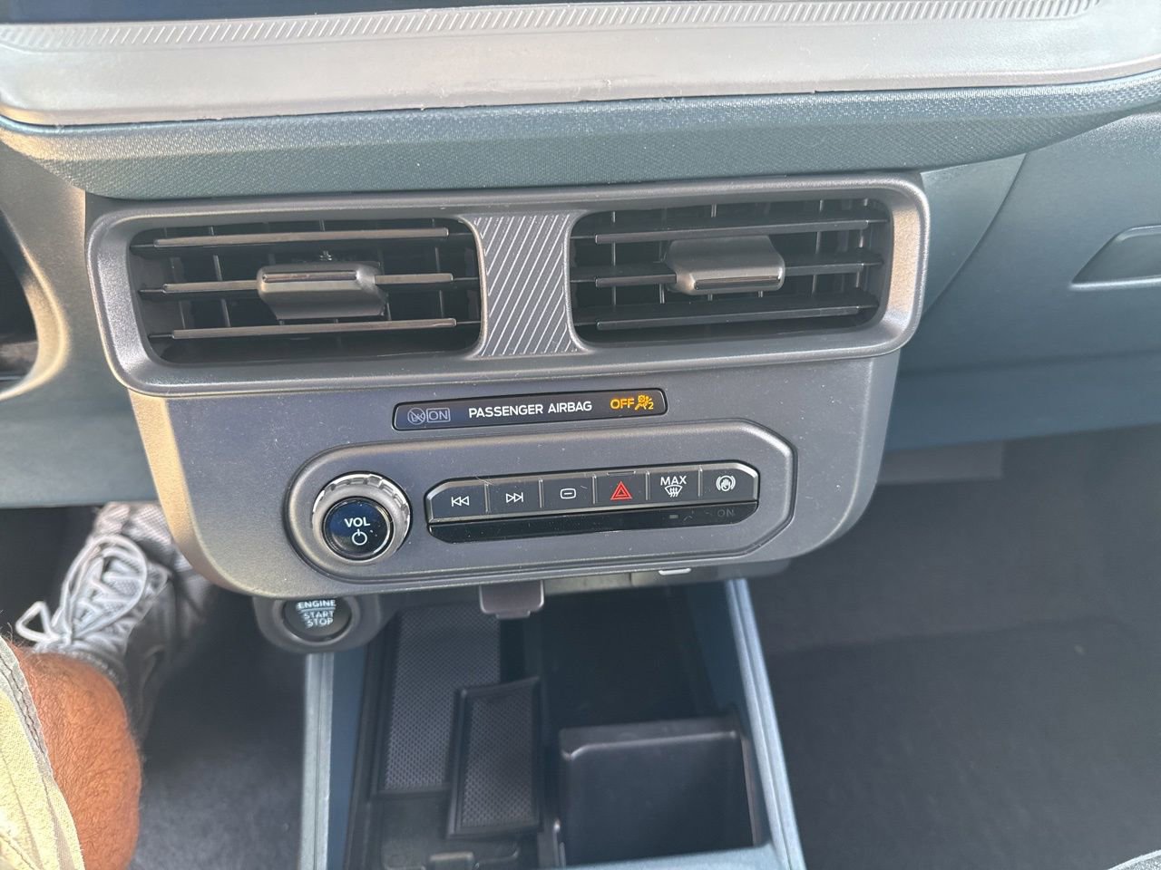 Used 2025 Ford Maverick XLT w/ Black Appearance Package image 25