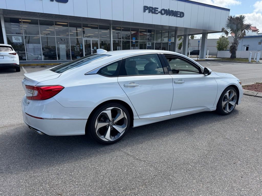 Used 2020 Honda Accord Touring image 3