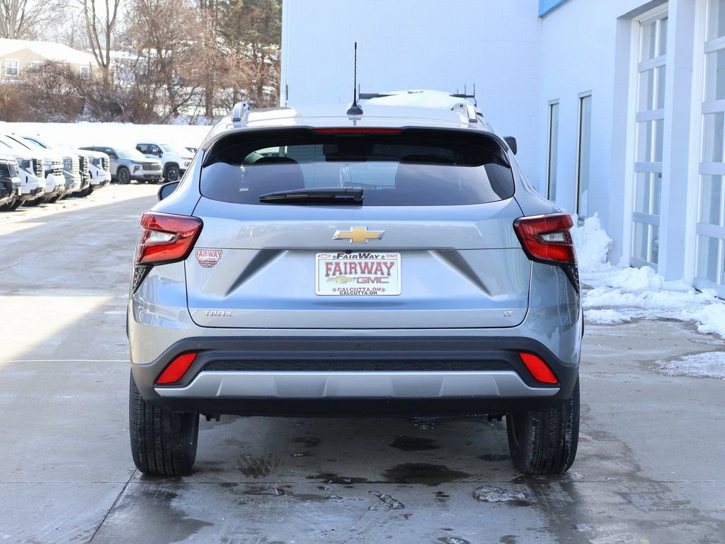 New 2026 Chevrolet Trax LT w/ Driver Confidence Package image 9
