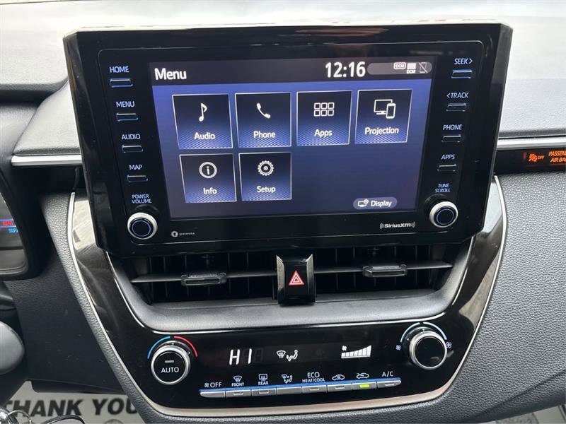 Used 2022 Toyota Corolla LE image 16