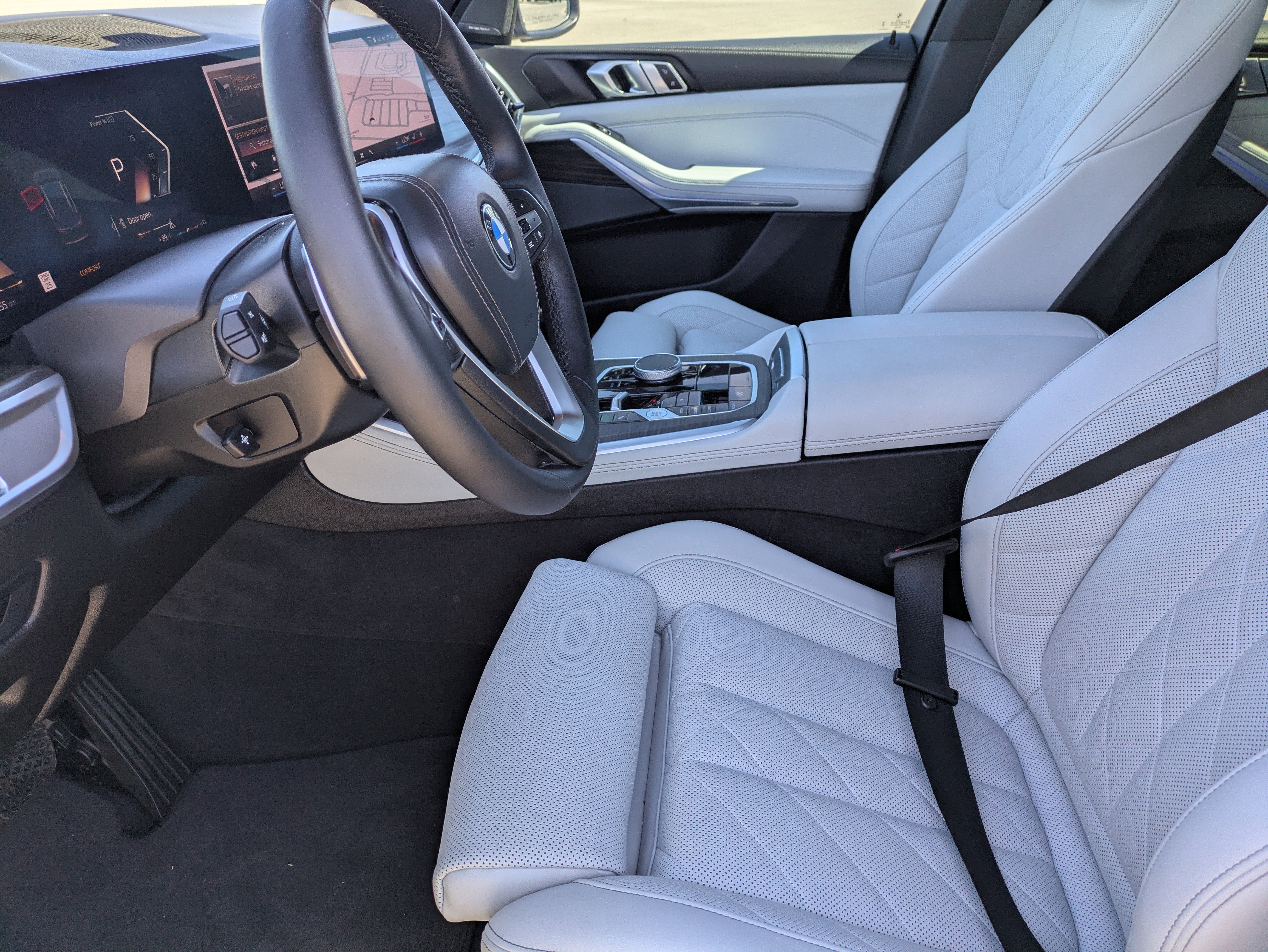 Used 2024 BMW X5 sDrive40i w/ Premium Package image 25