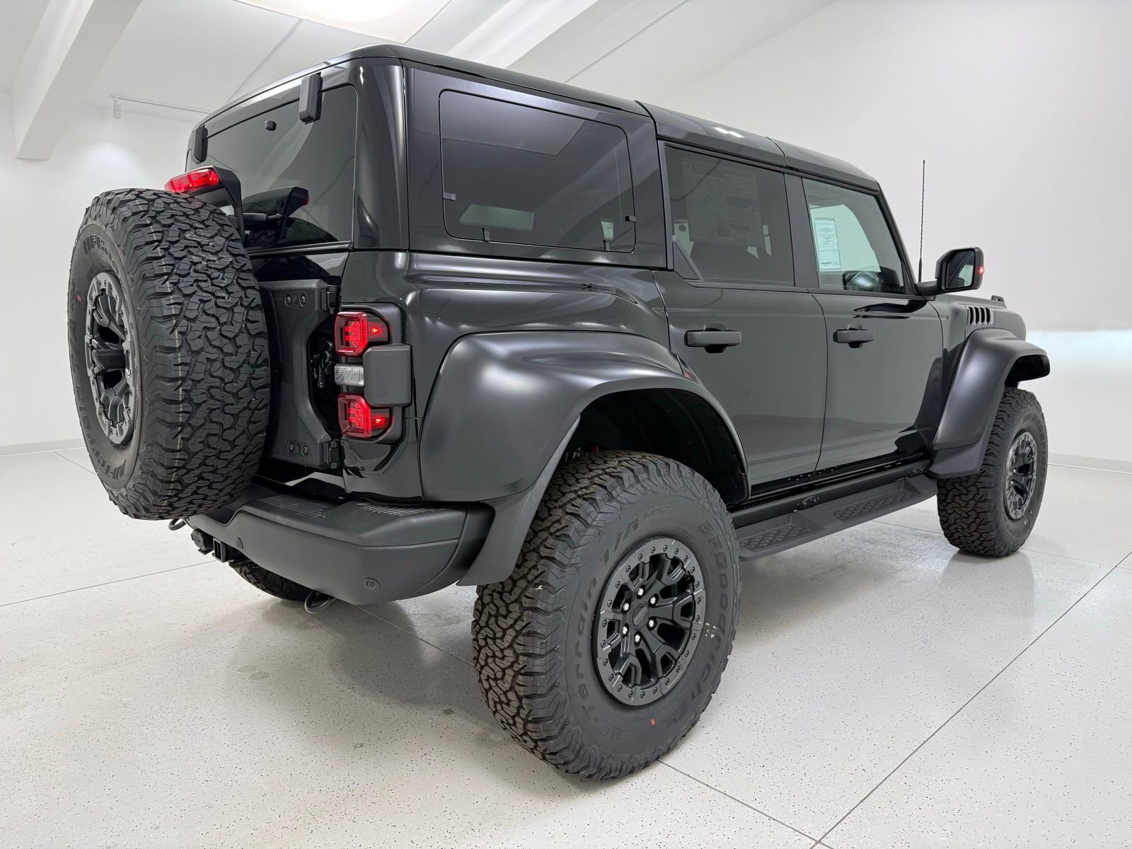 New 2025 Ford Bronco Raptor w/ Interior Carbon Fiber Pack image 5