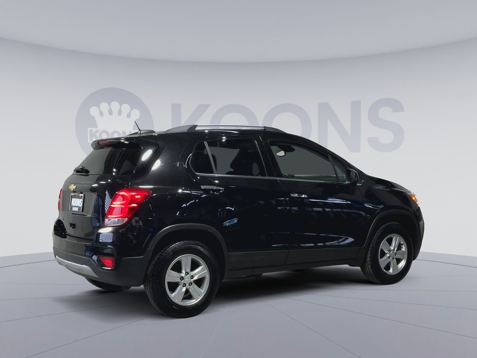 Used 2019 Chevrolet Trax LT w/ LT Convenience Package AWD/4WD image 11