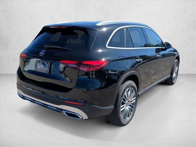 Used 2026 Mercedes-Benz GLC 300 image 2