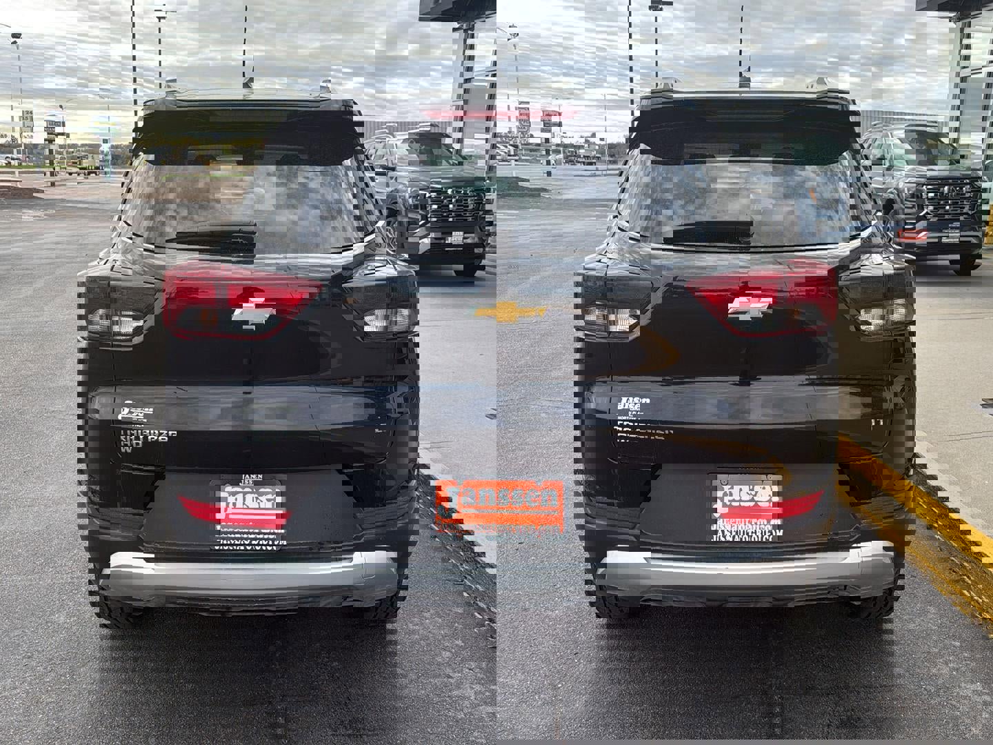 Used 2025 Chevrolet TrailBlazer LT image 3