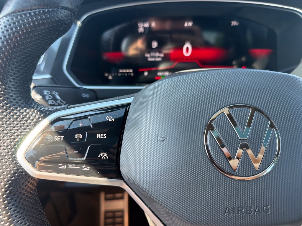 Certified 2023 Volkswagen Tiguan SE R-Line AWD/4WD image 13