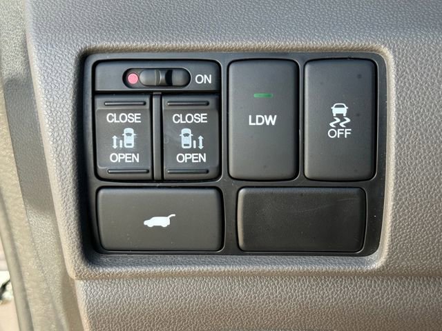 Used 2016 Honda Odyssey EX-L image 23