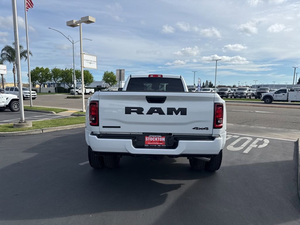 New 2026 RAM 3500 Big Horn AWD/4WD image 5