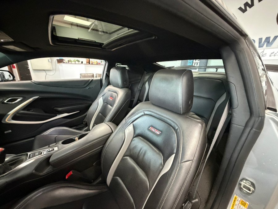 Used 2018 Chevrolet Camaro SS w/ Redline Edition RWD image 19