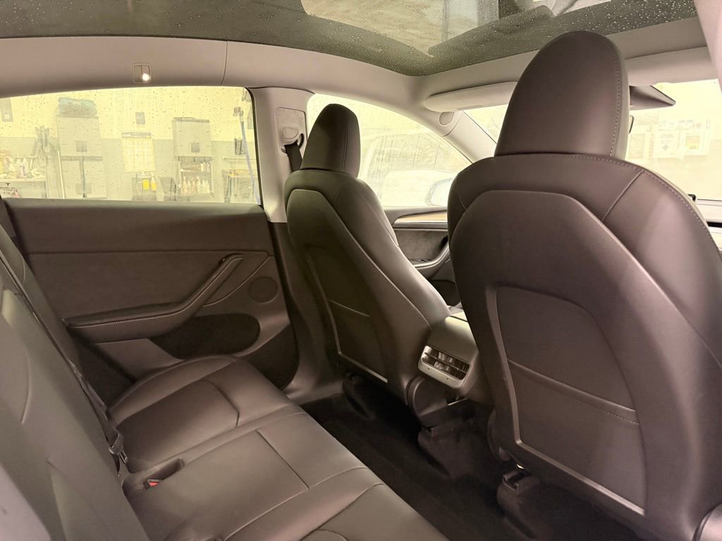 Used 2023 Tesla Model Y Long Range image 24