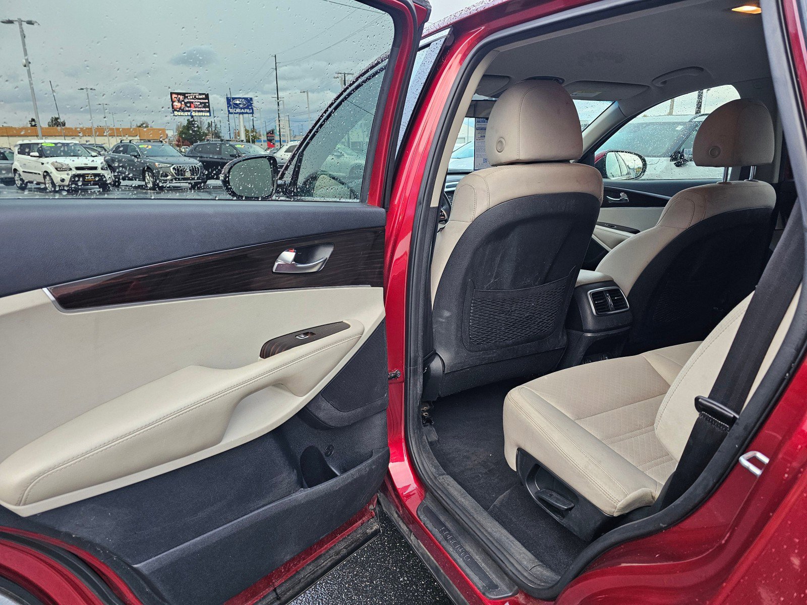 Used 2020 Kia Sorento LX image 19