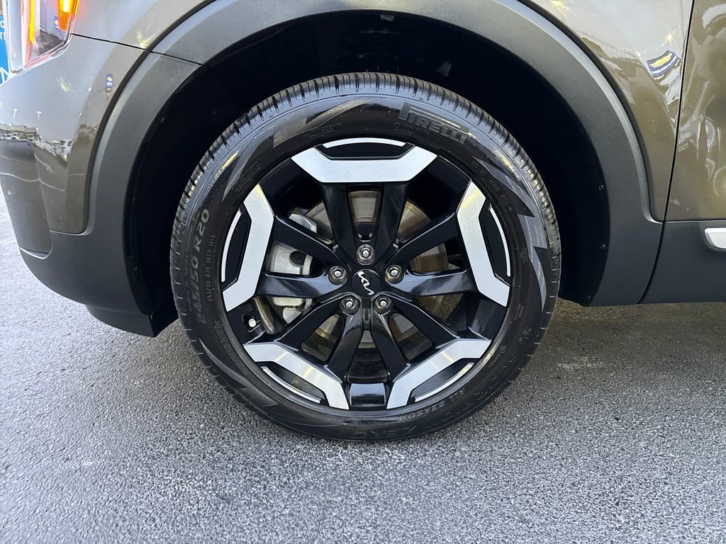 Used 2025 Kia Telluride EX w/ EX Captain's Chair Package image 30